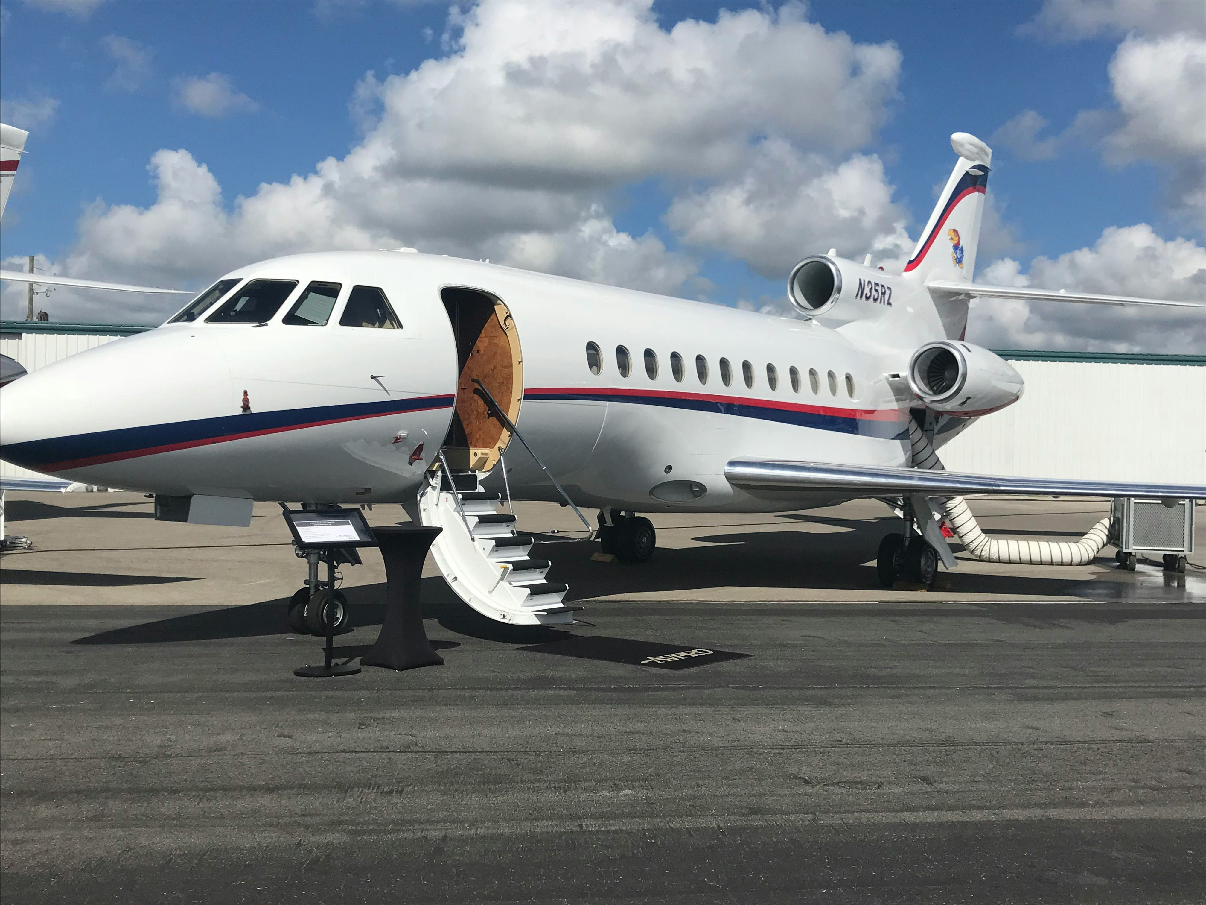 Business jet